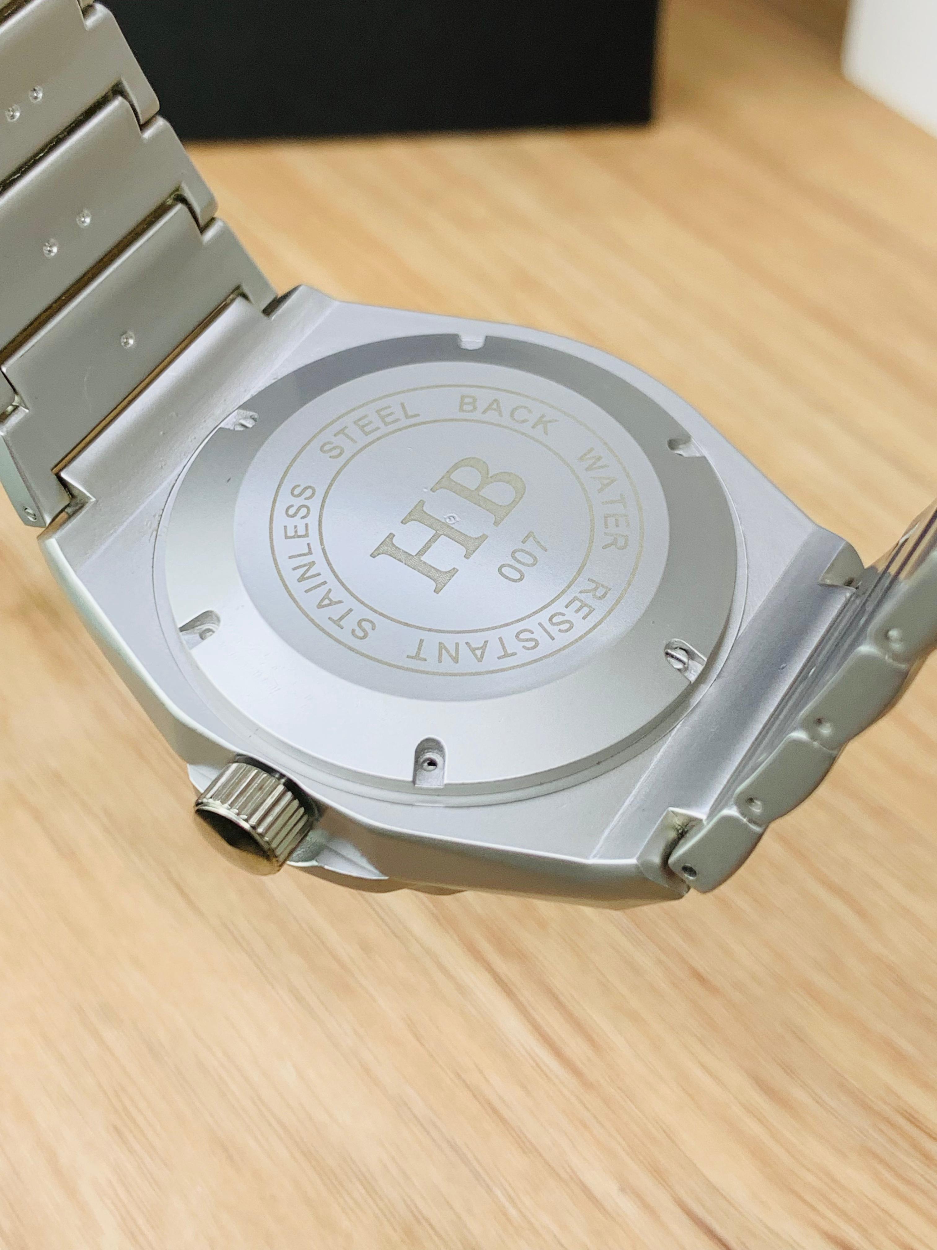 HUBLOT – Men's Watches SILVER DIAMOND CUT