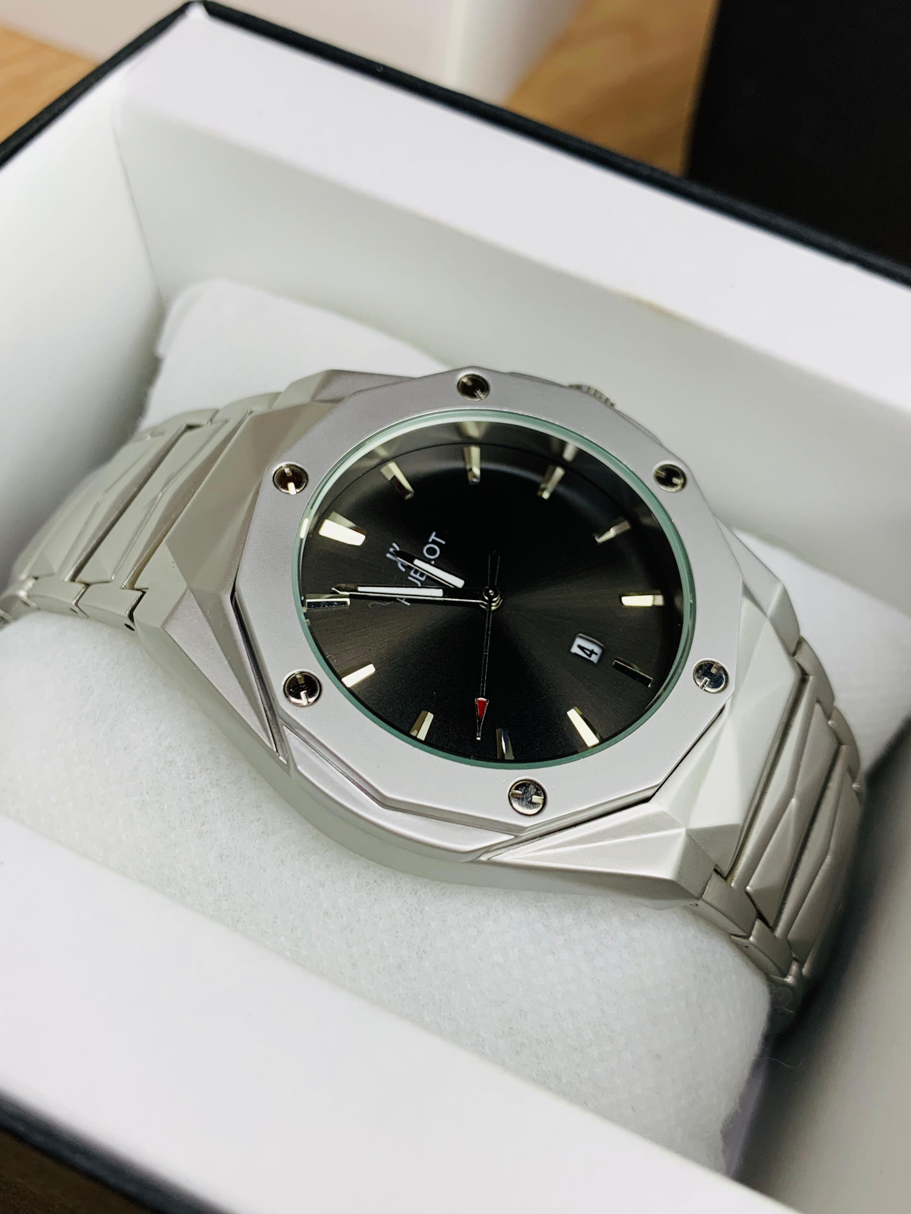 HUBLOT – Men's Watches SILVER DIAMOND CUT