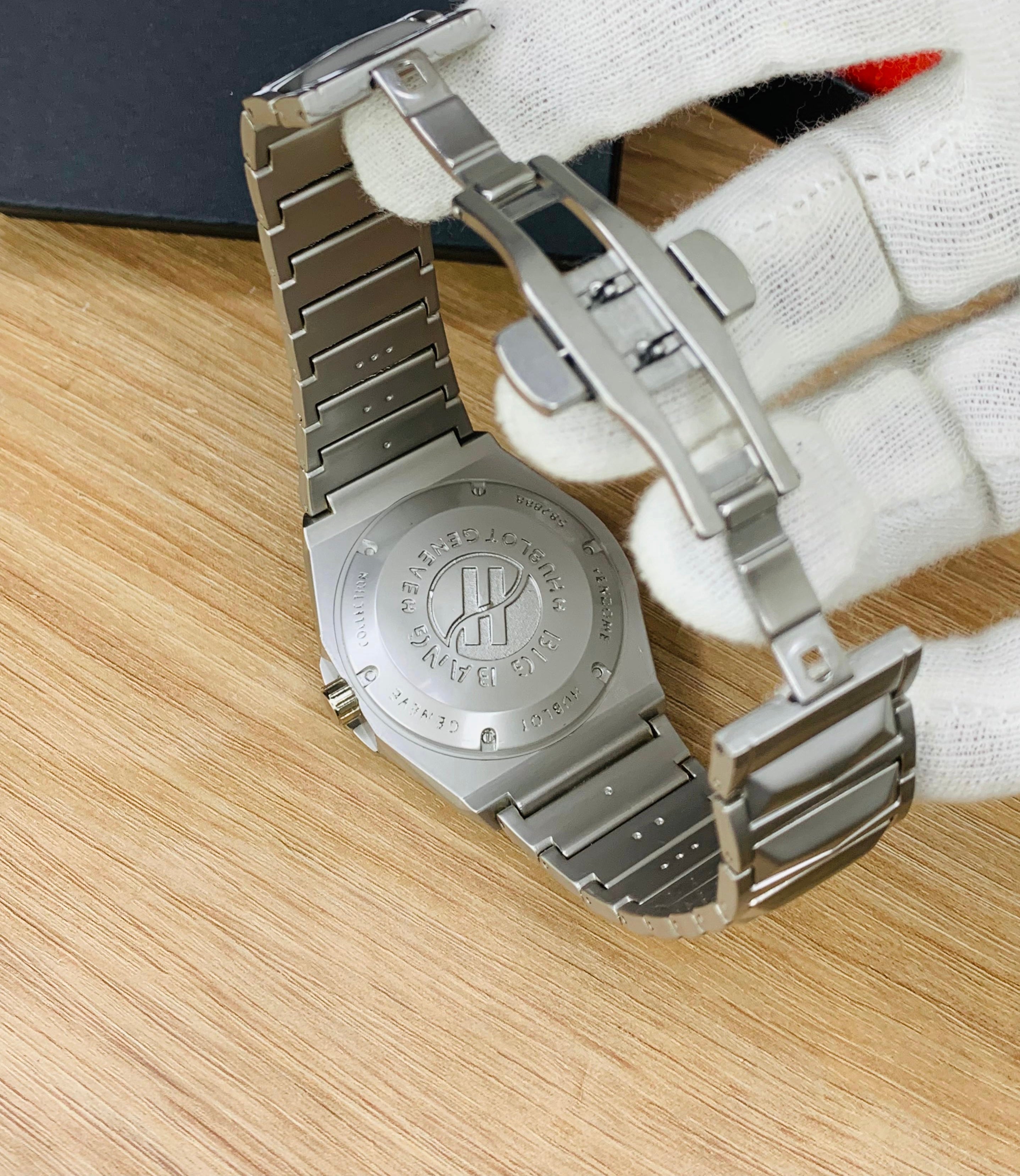 HUBLOT – Men's Watches STAINLESS STEEL DIAMOND CUT