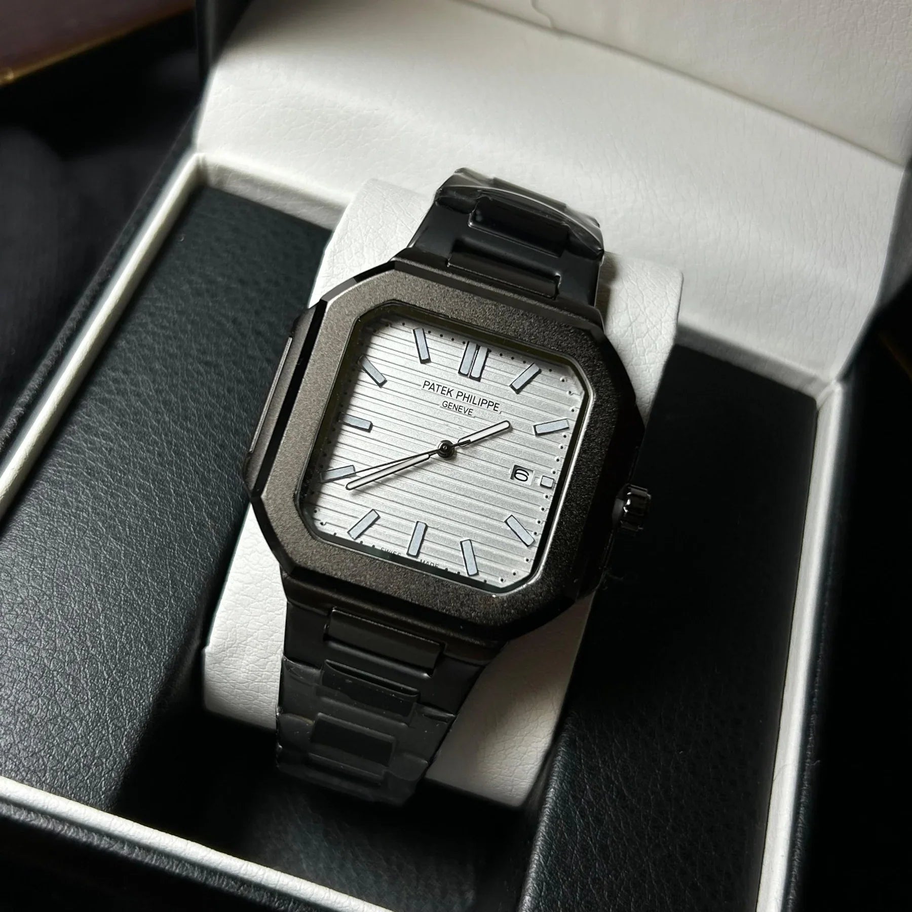 Patek Philippe – Men's Watches Square Black  Dial
